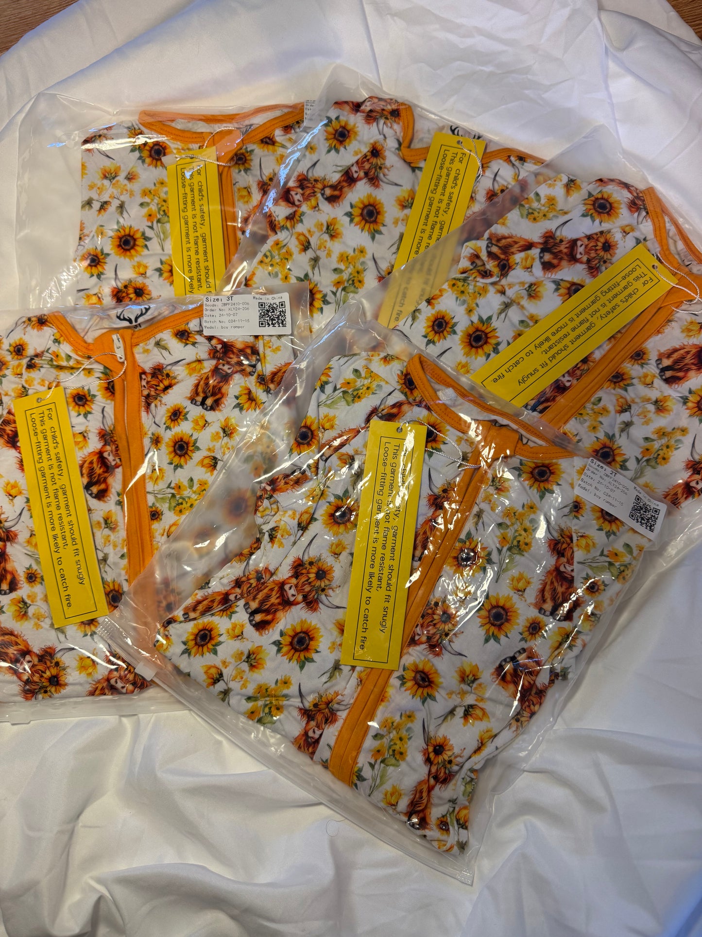 OOPSIE Highland Cow Zippy