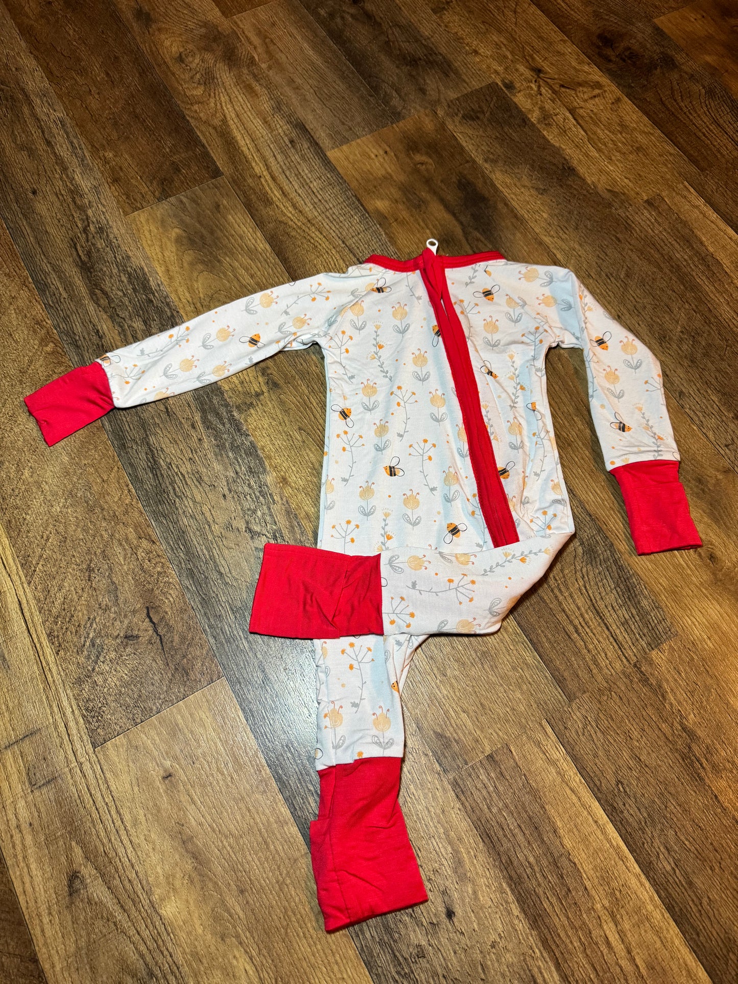 Bee 0-3 Bamboo Zippy